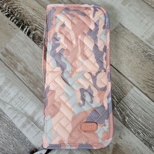 Lug Sleeper Cosmetic Brush Holder Rose Pink Camo